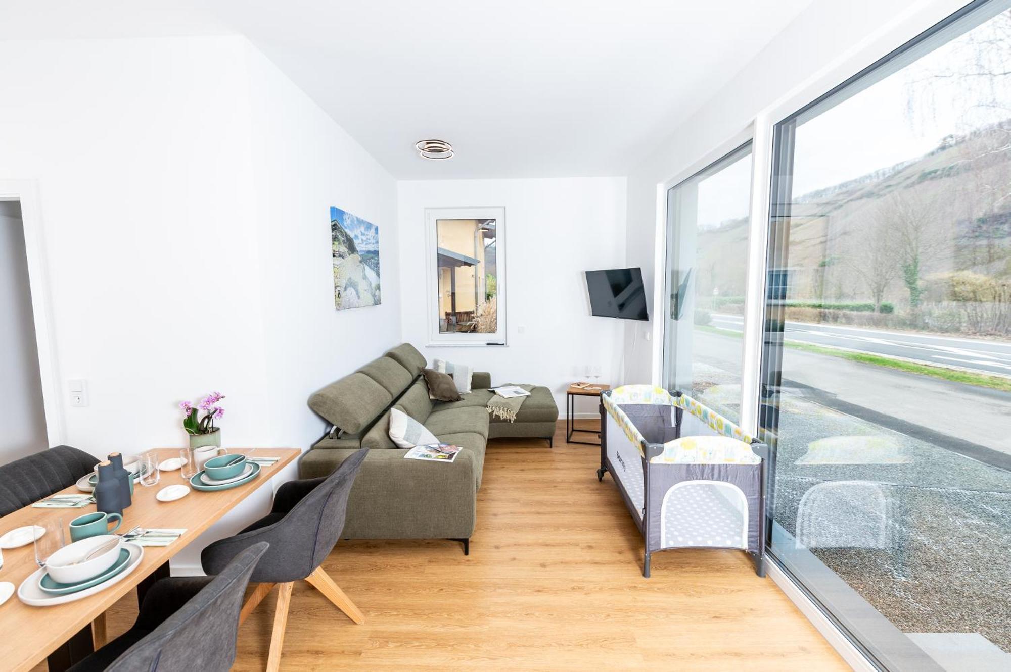 Apartment Weingut Dr Hermann I Erden Buitenkant foto